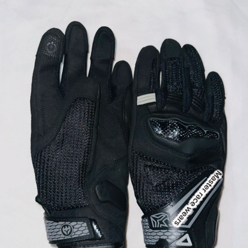 Racing gloves